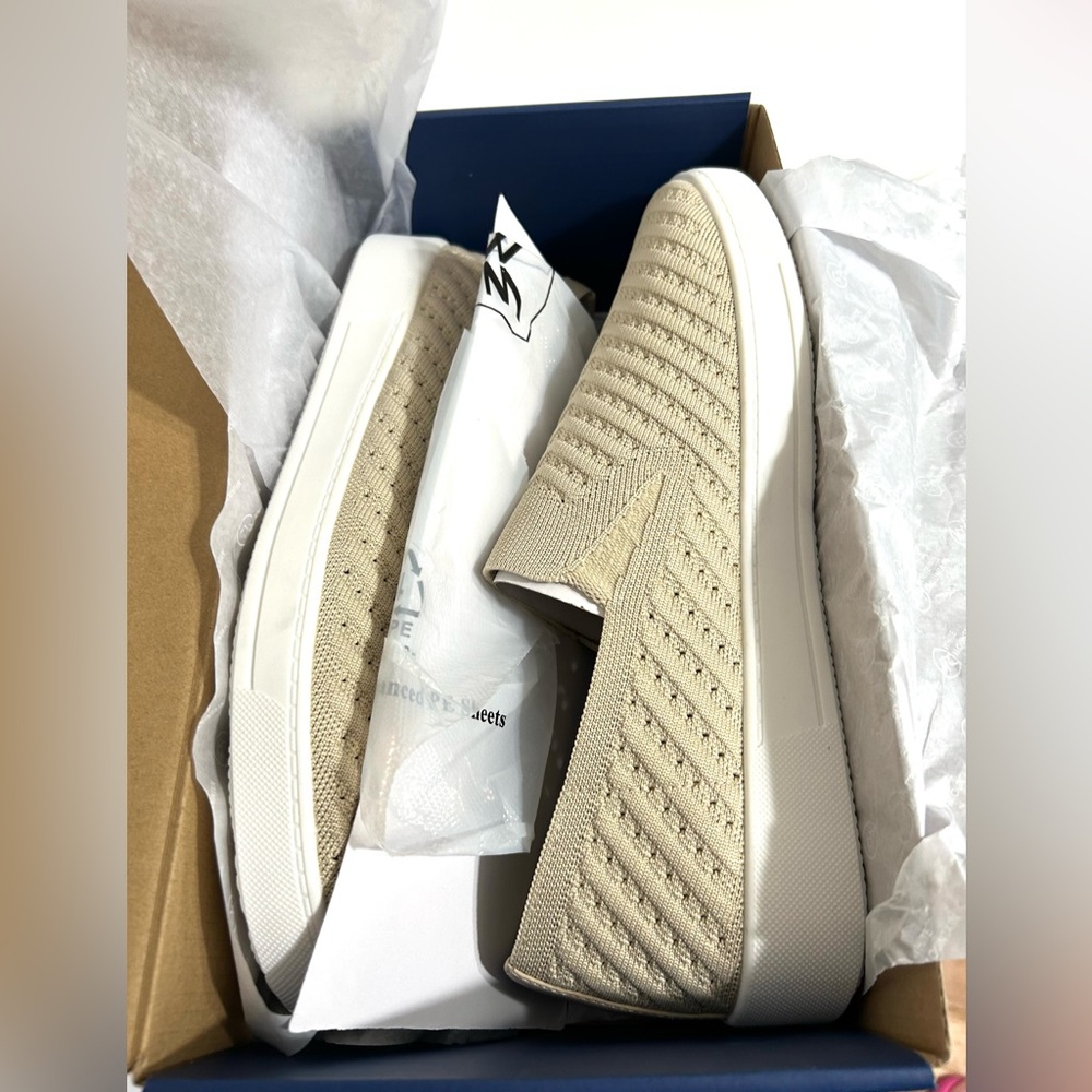 NWT White Mountain Slip On Knit Sneakers Beige size 11M - Picture 2 of 6